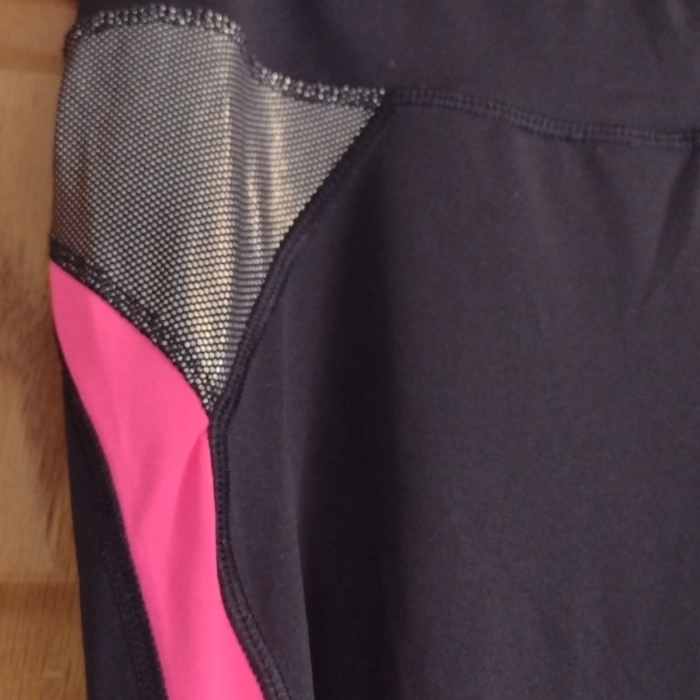 Capri exercise pants. Multicolored - Picture 2 of 5